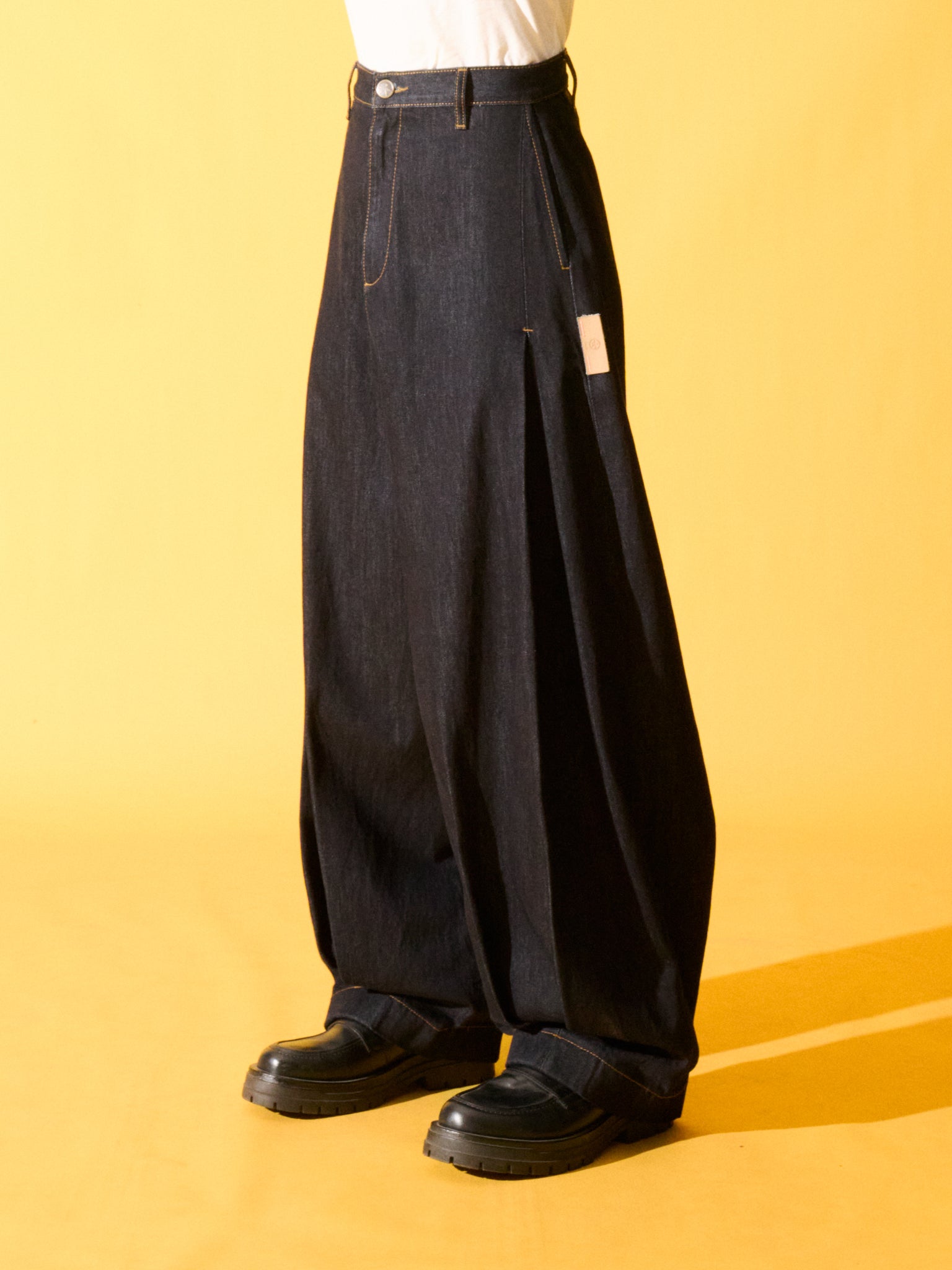 OKIO DENIM | THE GIA · CURVED PLEAT