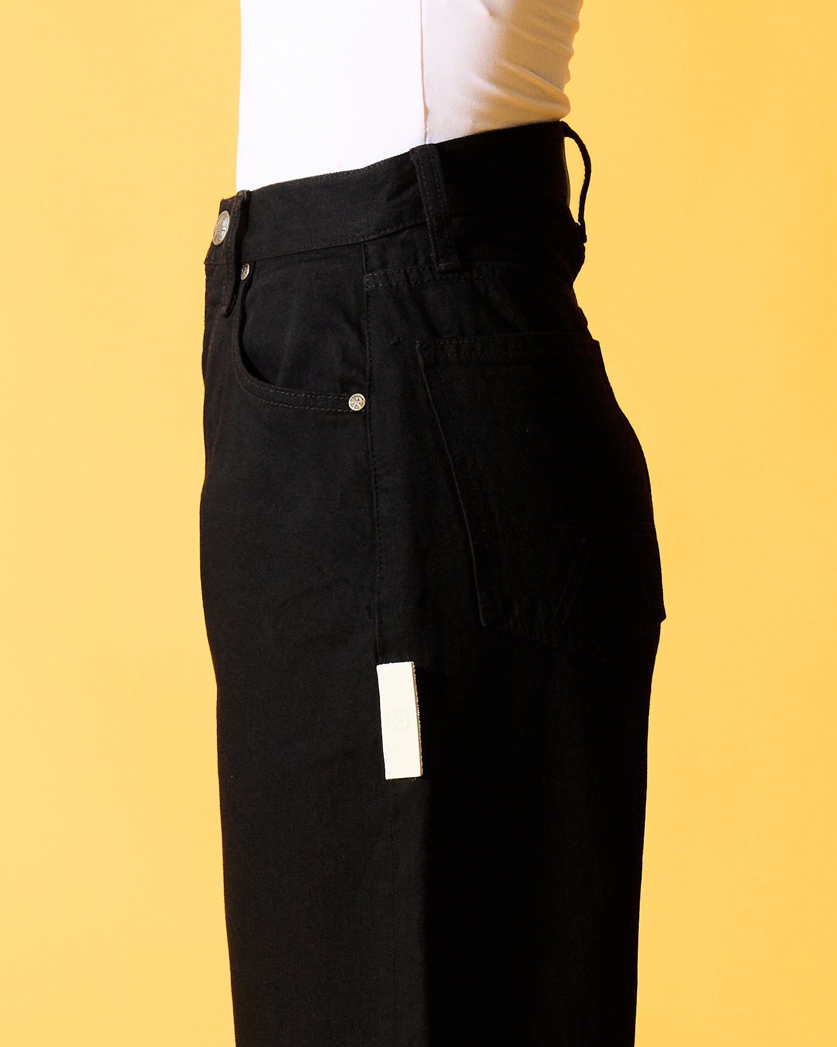 OKIO DENIM THE PHUC BLACK CLOSE UP