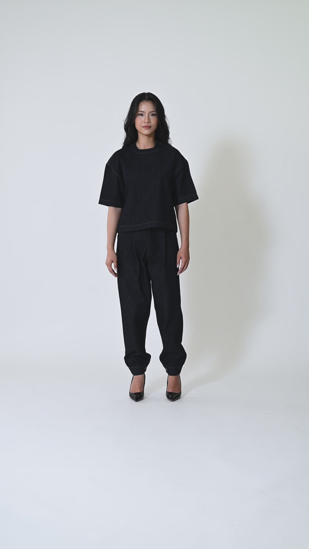 THE TÂN · CROPPED TEE